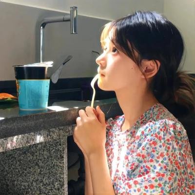 自拘于家